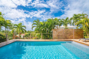 Villa les Lucioles, piscine privée, jardin, à 300m de la plage, accès facile à pied, villa idéale pour les familles